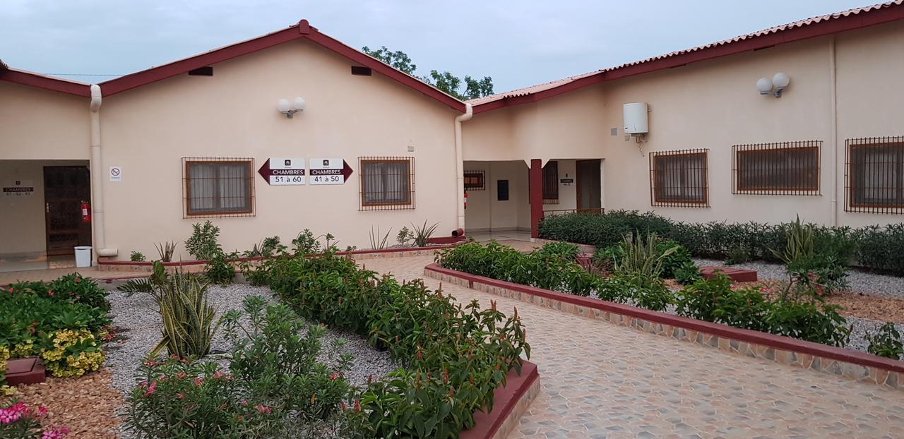 Hotel La Rose Blanche Korhogo Exterior foto