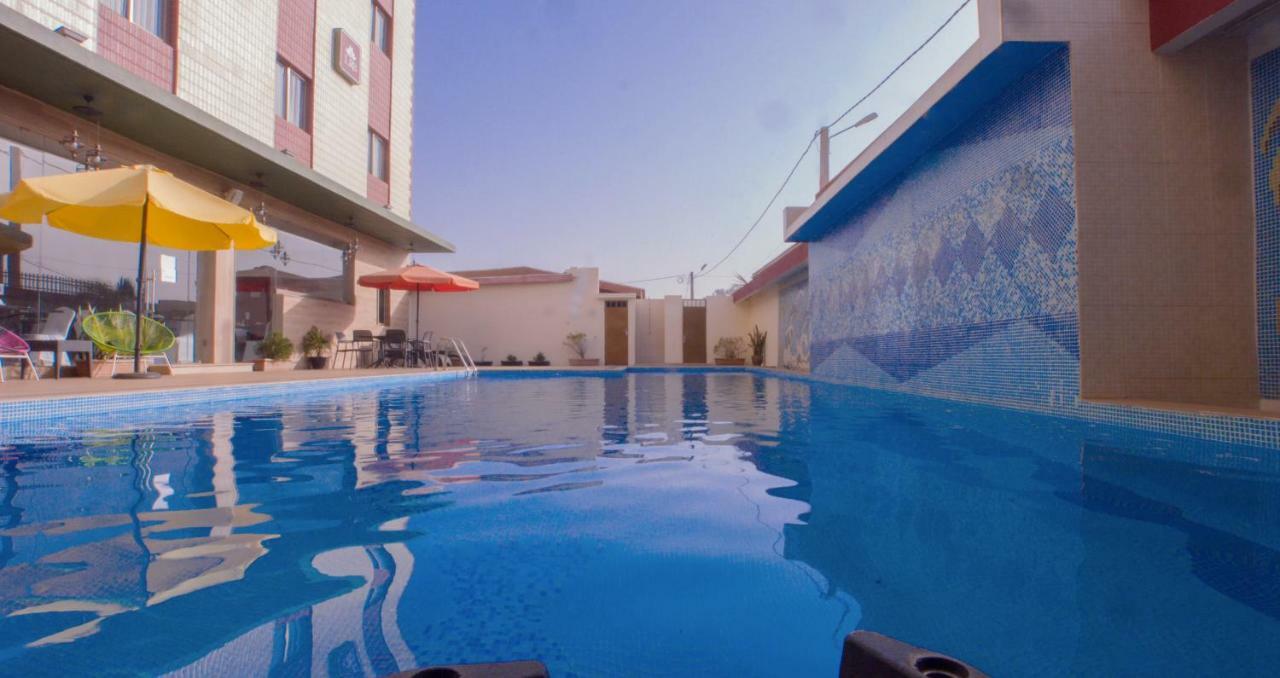 Hotel La Rose Blanche Korhogo Exterior foto