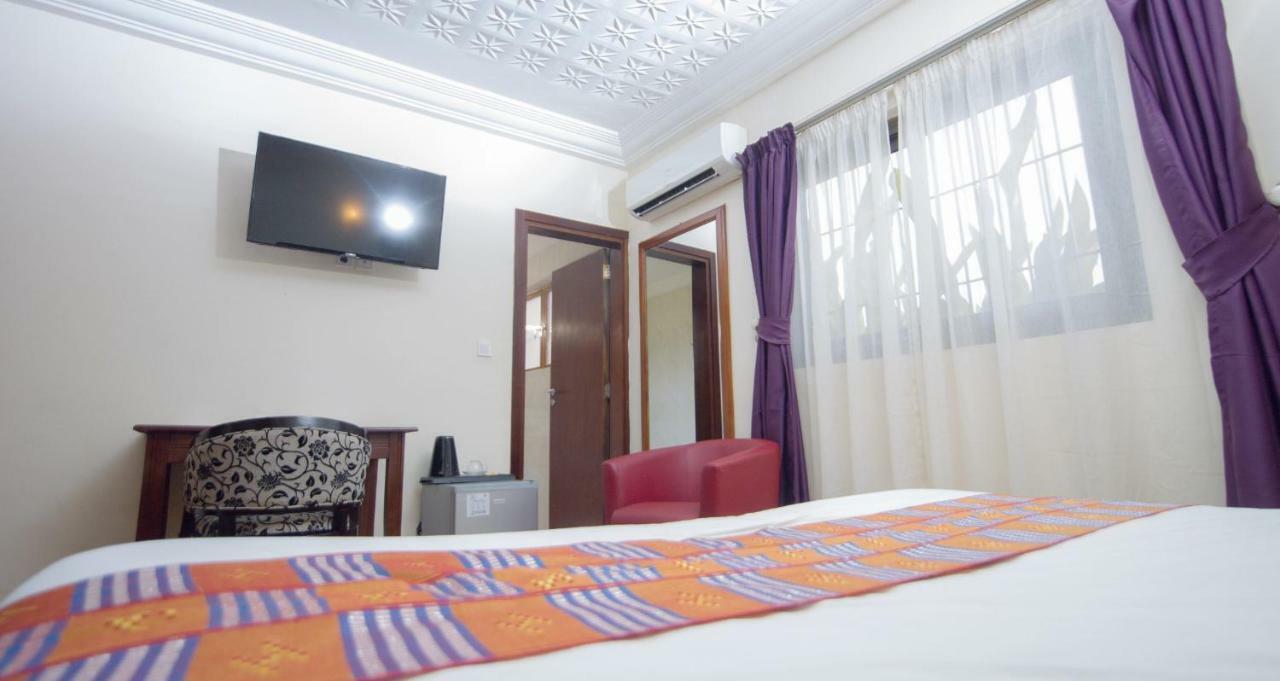 Hotel La Rose Blanche Korhogo Exterior foto