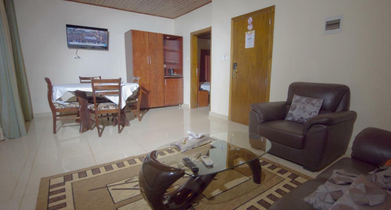 Hotel La Rose Blanche Korhogo Exterior foto